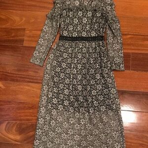 Topshop Monochrome Floral Long Sleeve Dress